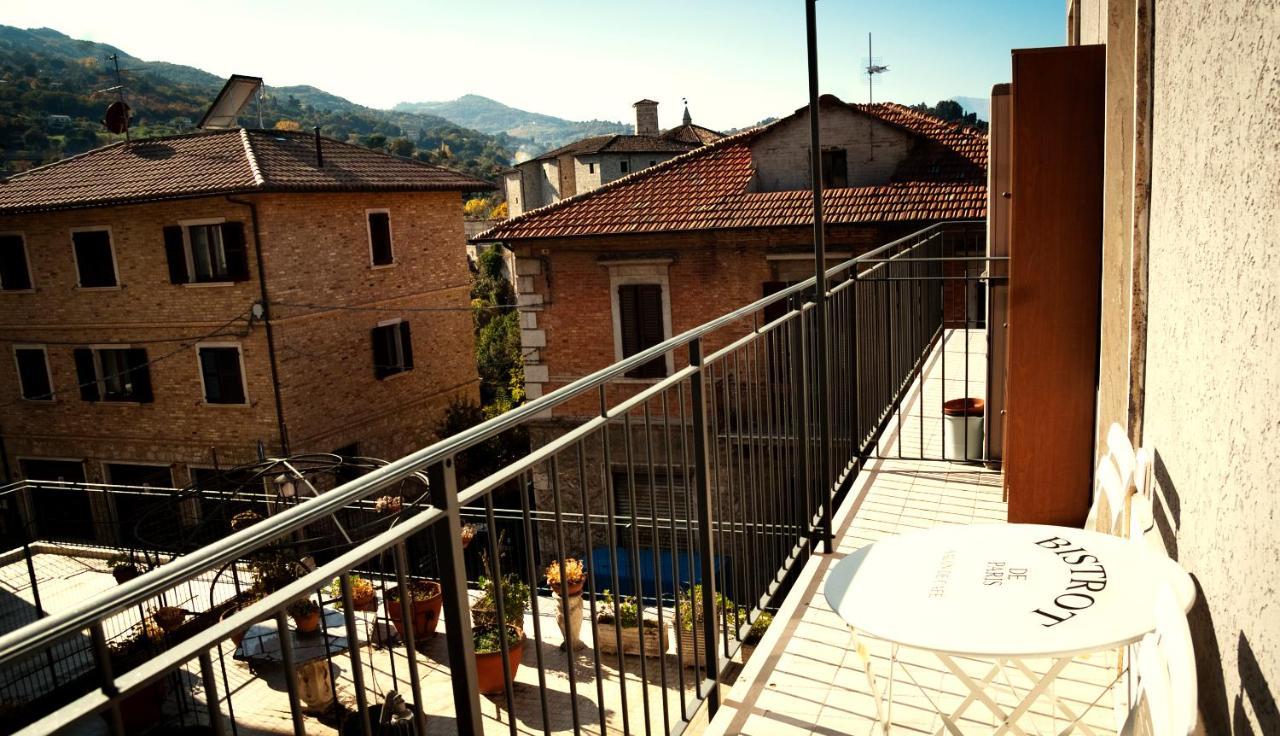 Appartamento Cecco D'Ascoli Асколи-Пичено Экстерьер фото